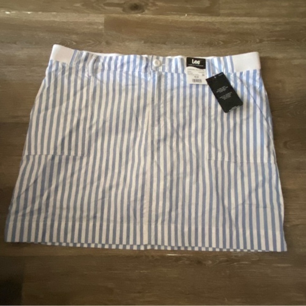 Lee Skort Women’s Size 20M Mid Rise Prep Blue‎ Stripes Ultra Soft Waistba…